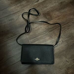Coach leather cross bag! Excellent condition